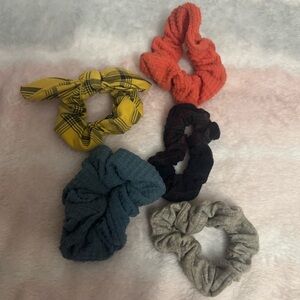 Scrunchies set